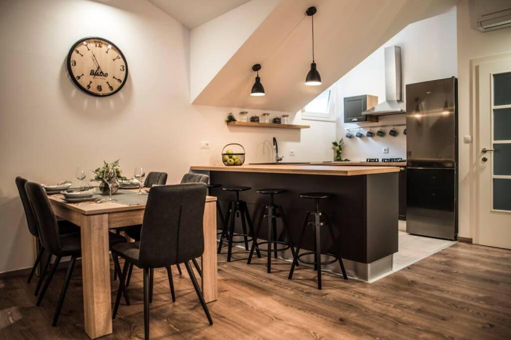 Апартаменти Soul House Оміш Екстер'єр фото